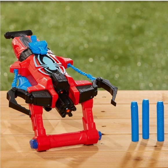 NIB NERF Marvel Spider-Man Strike 'N Splash Web Blaster 2-IN-1 Blast Darts/Water - Picture 3 of 7